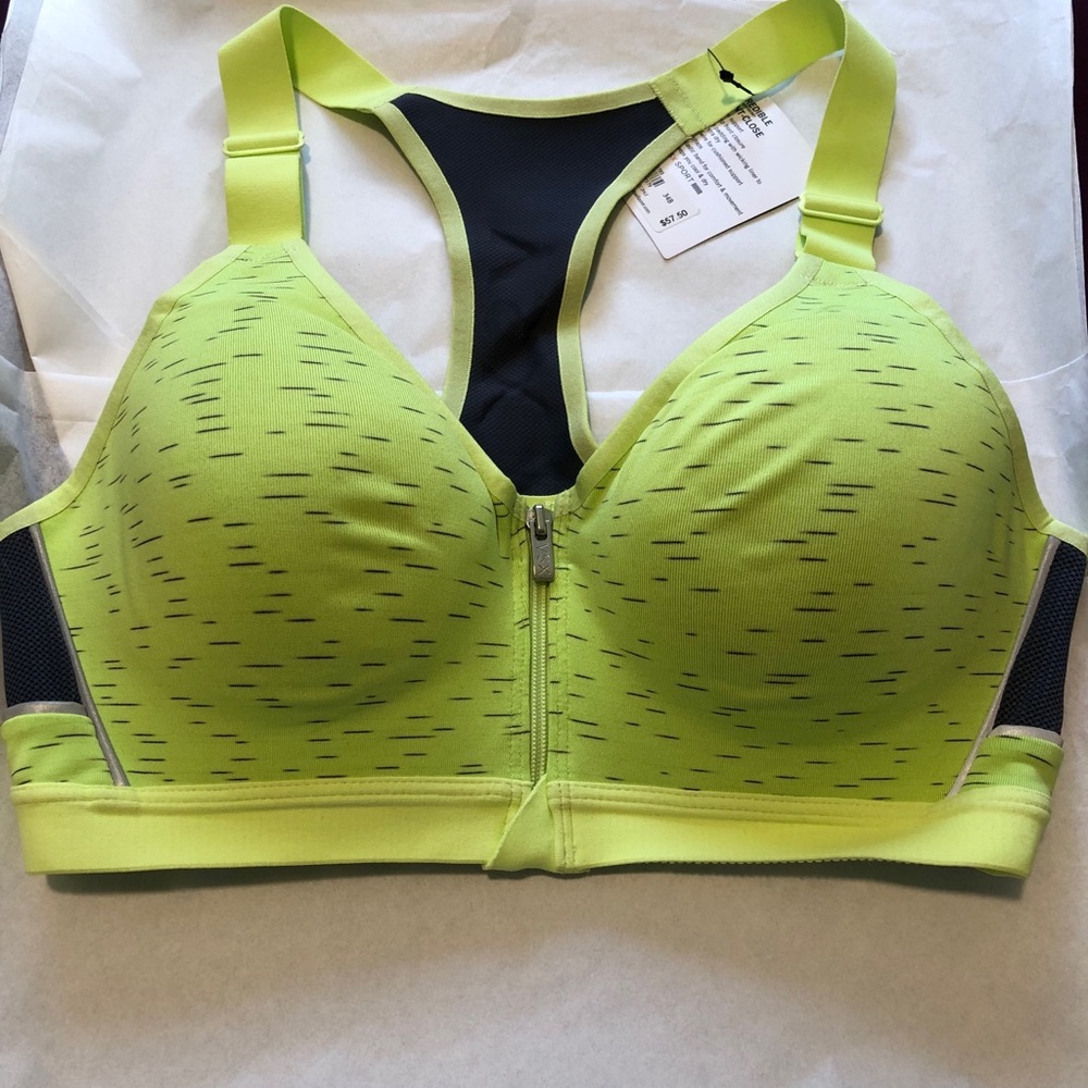 New Victoria’s Secret sport bra size 34b